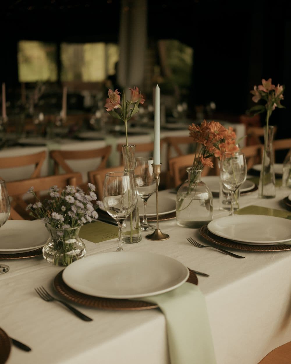 Gold-rimmed rectangular tray — Trays and serveware at Gloryel